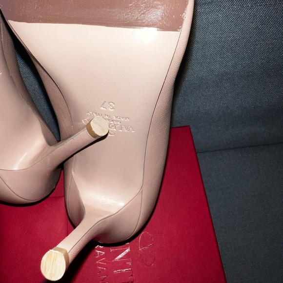 Valentino Rockstud Leather Pump 90mm (NWT)! - Picture 7 of 8
